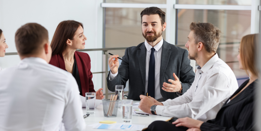 HR consultant meeting with business team discussing HR outsourcing in Australia